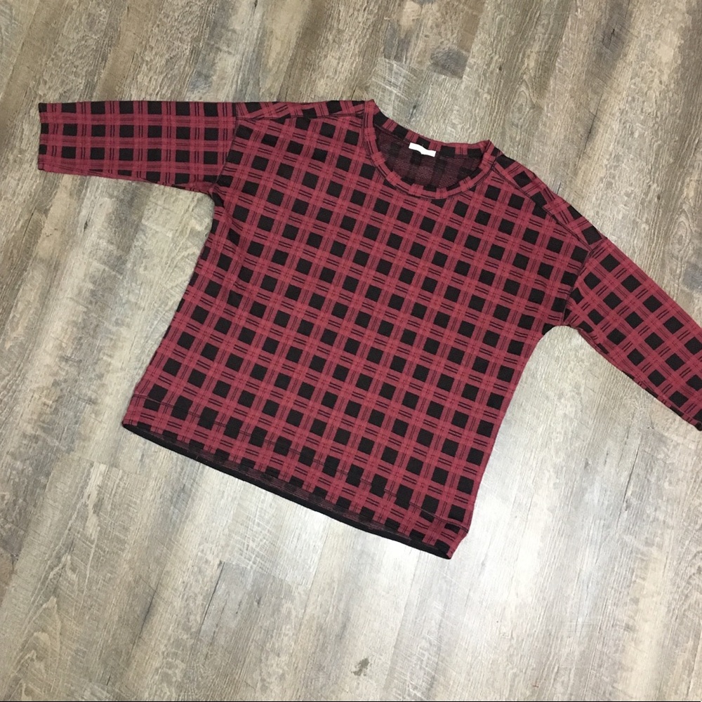 Pleione burgundy checkered top